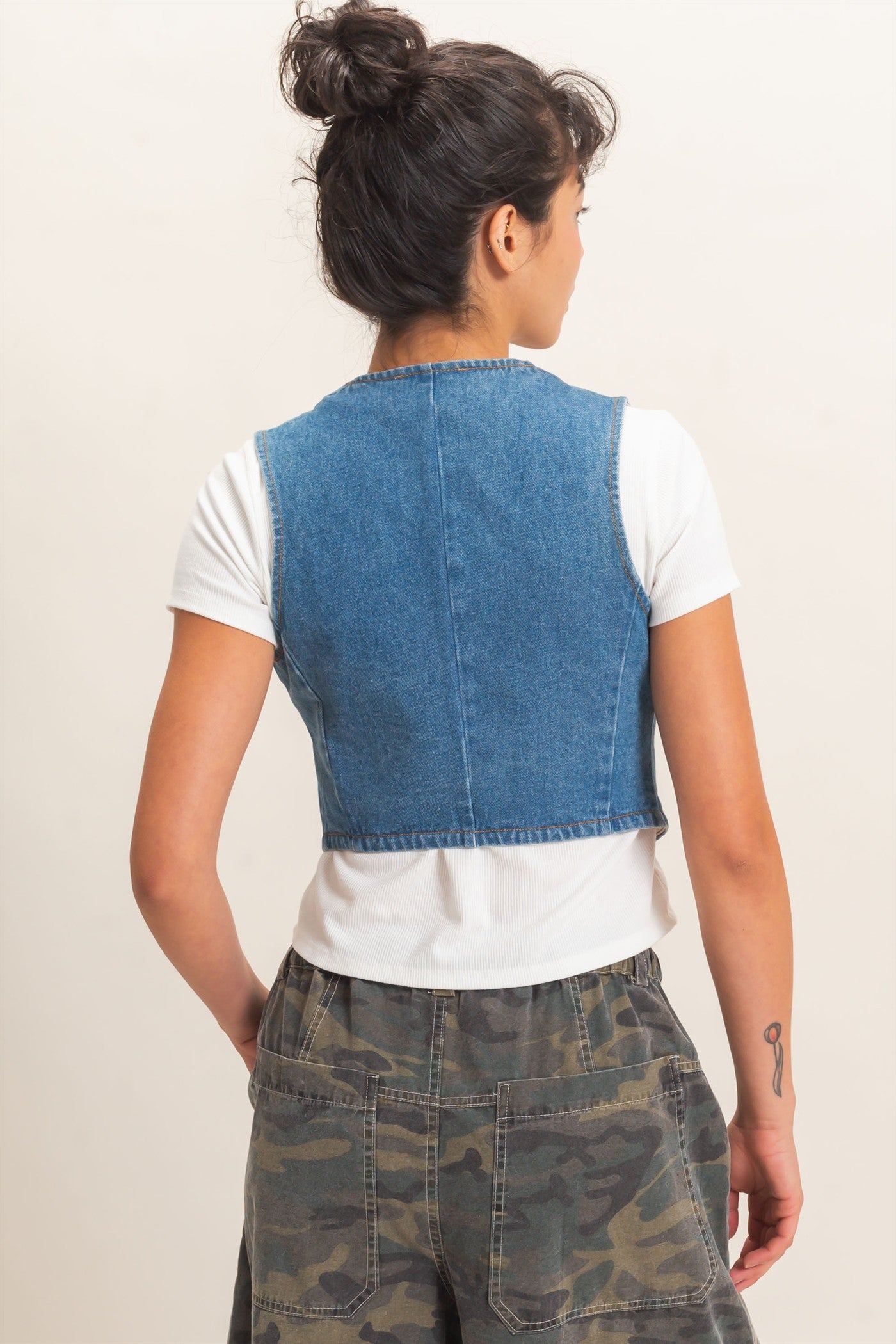 Wholesale Buttoned Denim Vest Vests DZ26E266 MEDIUM BLUE DOUBLE ZERO