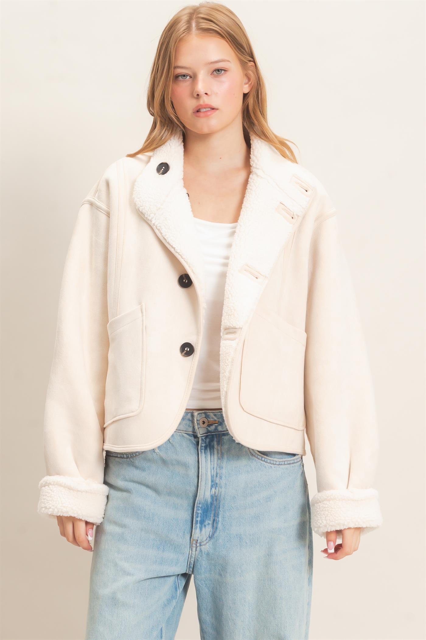 Wholesale Reversible Faux Suede & Sherpa Jacket Coats & Jackets HF26E718 IVORY HYFVE