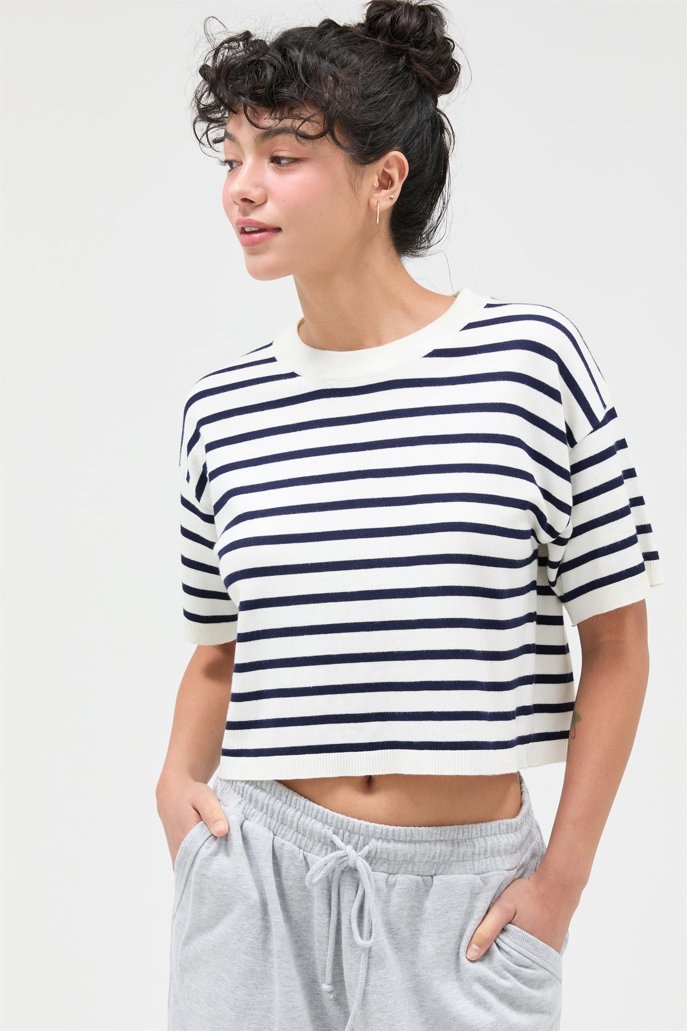 Wholesale Round Neck Striped Crop Top Clothing Tops DZ26A051 NAVY DOUBLE ZERO