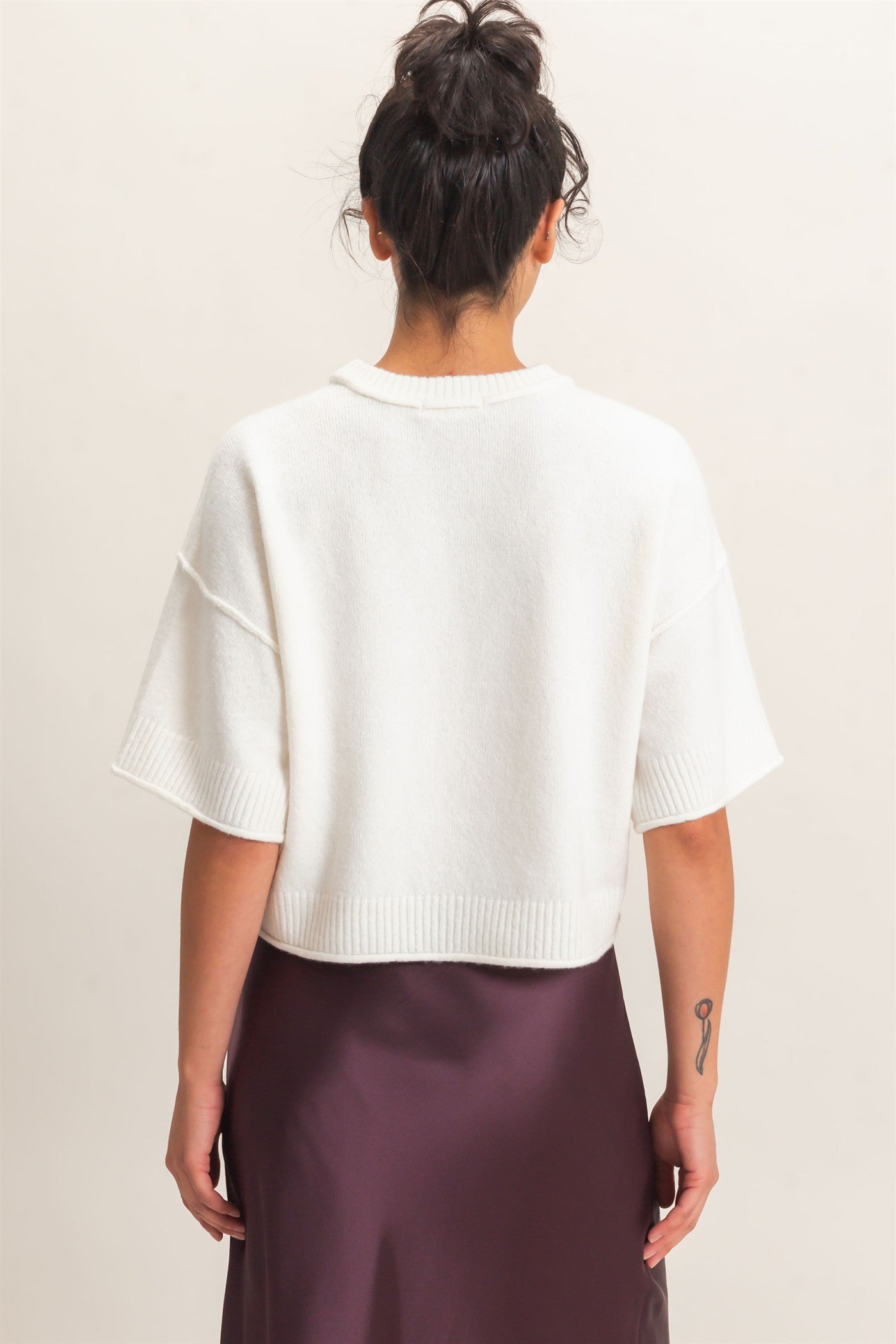 Wholesale Seam Detail Short Sleeve Knit Top Clothing Tops DZ26A827 WHIP CREAM DOUBLE ZERO