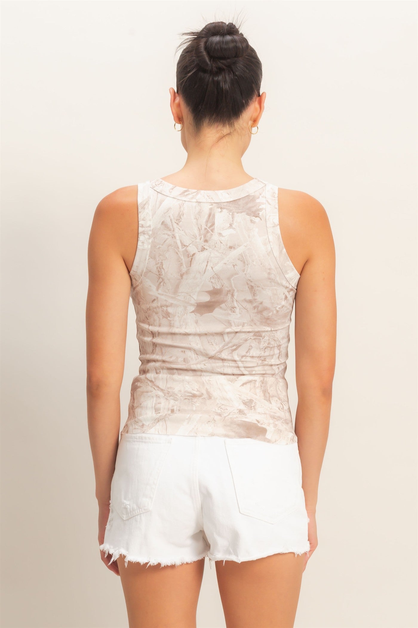 Wholesale Cloud Wash Ribbed Knit Tank Clothing Tops HF26E049 BROWN HYFVE