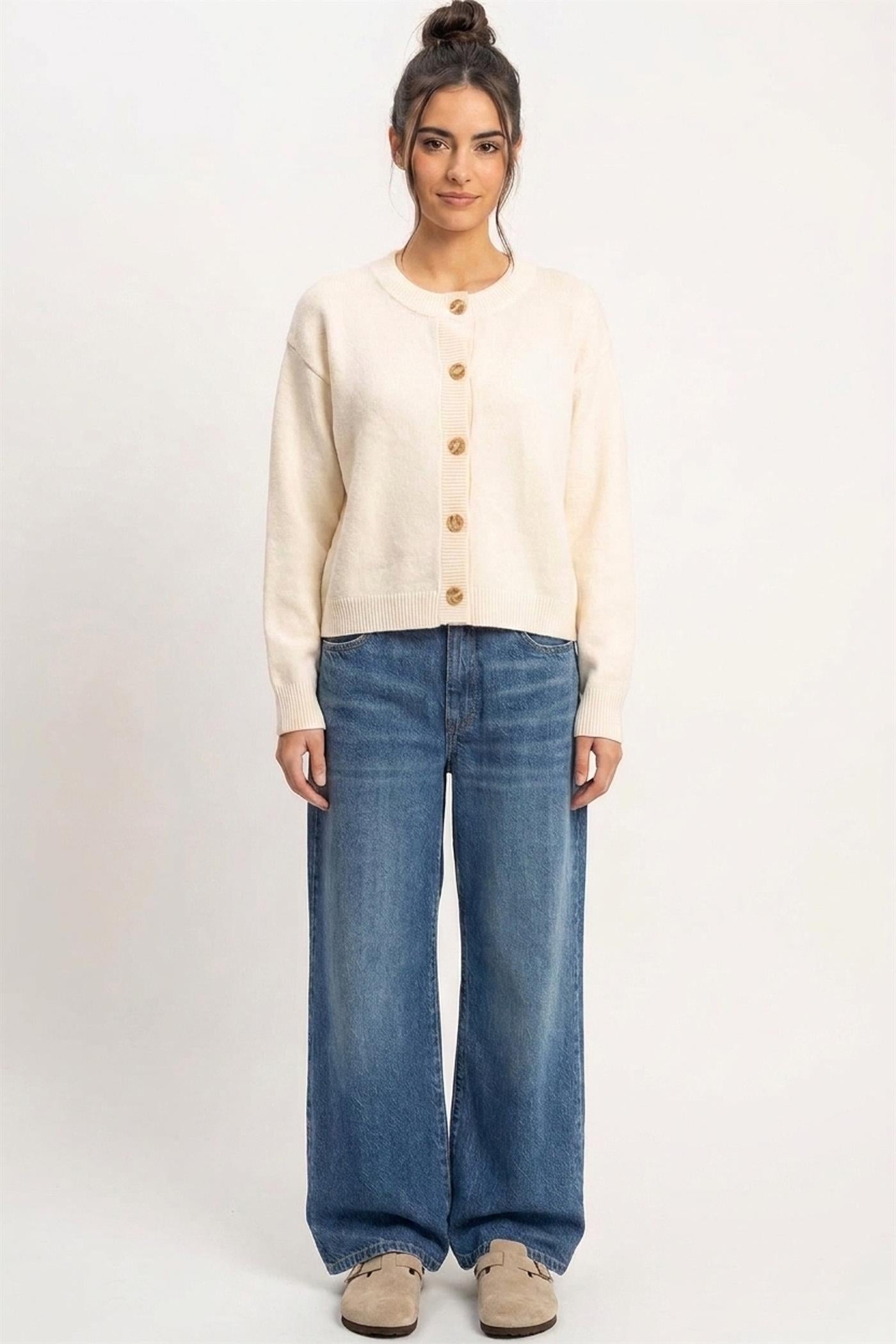Wholesale Crew Neck Button Front Cardigan Cardigans DZ26E639 CREAM DOUBLE ZERO