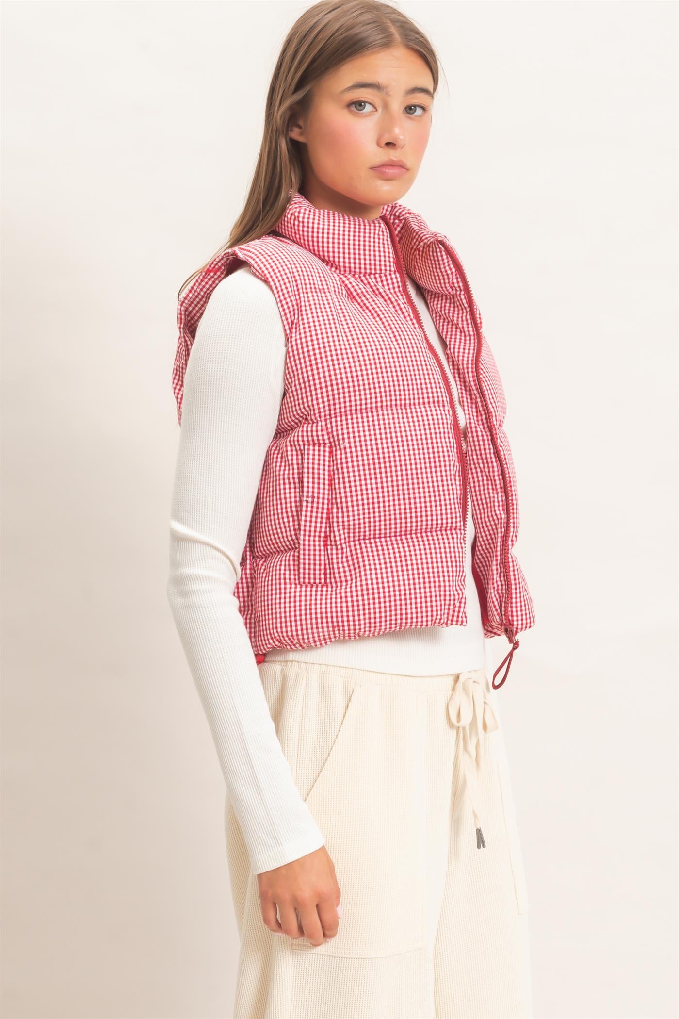 Wholesale Gingham Puffer Vest Vests DZ26F309 RED DOUBLE ZERO