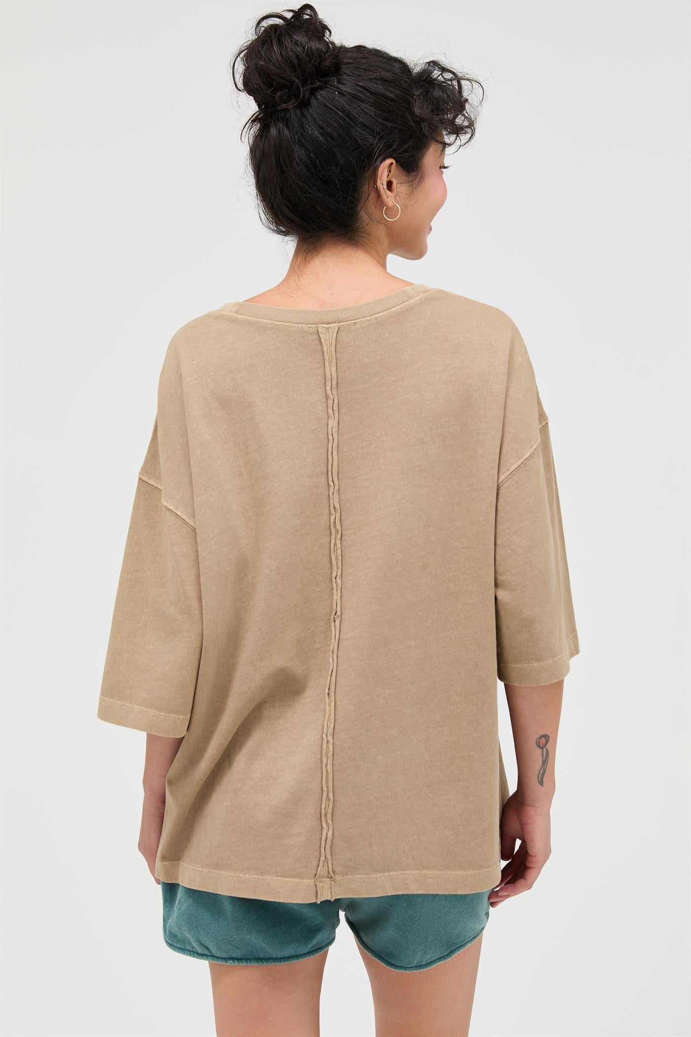Wholesale Pigment Dye Oversized Half-Sleeve T-Shirt Clothing Tops DZ26A459 MOCHA DOUBLE ZERO