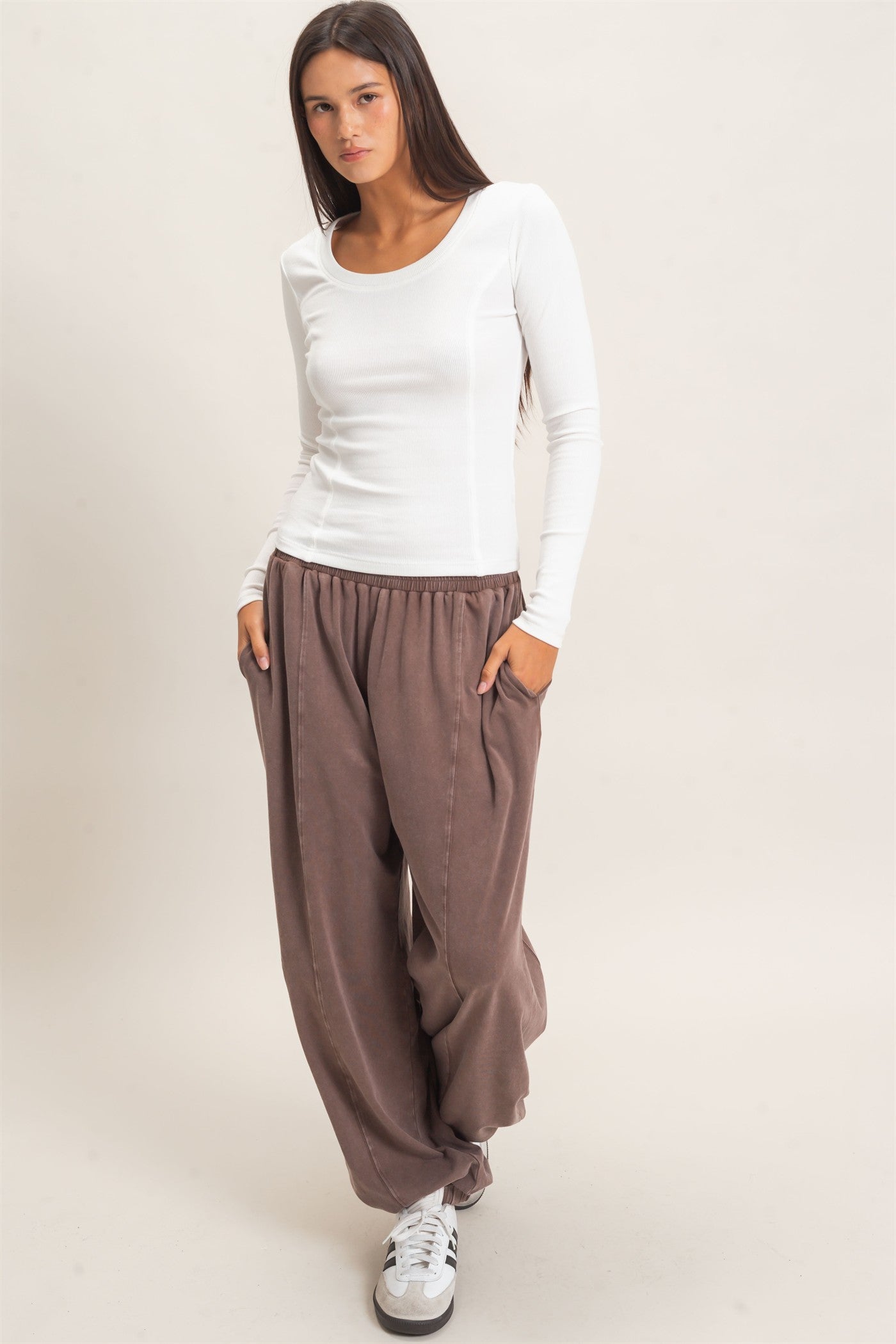 Wholesale Mineral Wash Elastic Waist Jogger Pants Joggers DZ26F405 DARK BROWN DOUBLE ZERO