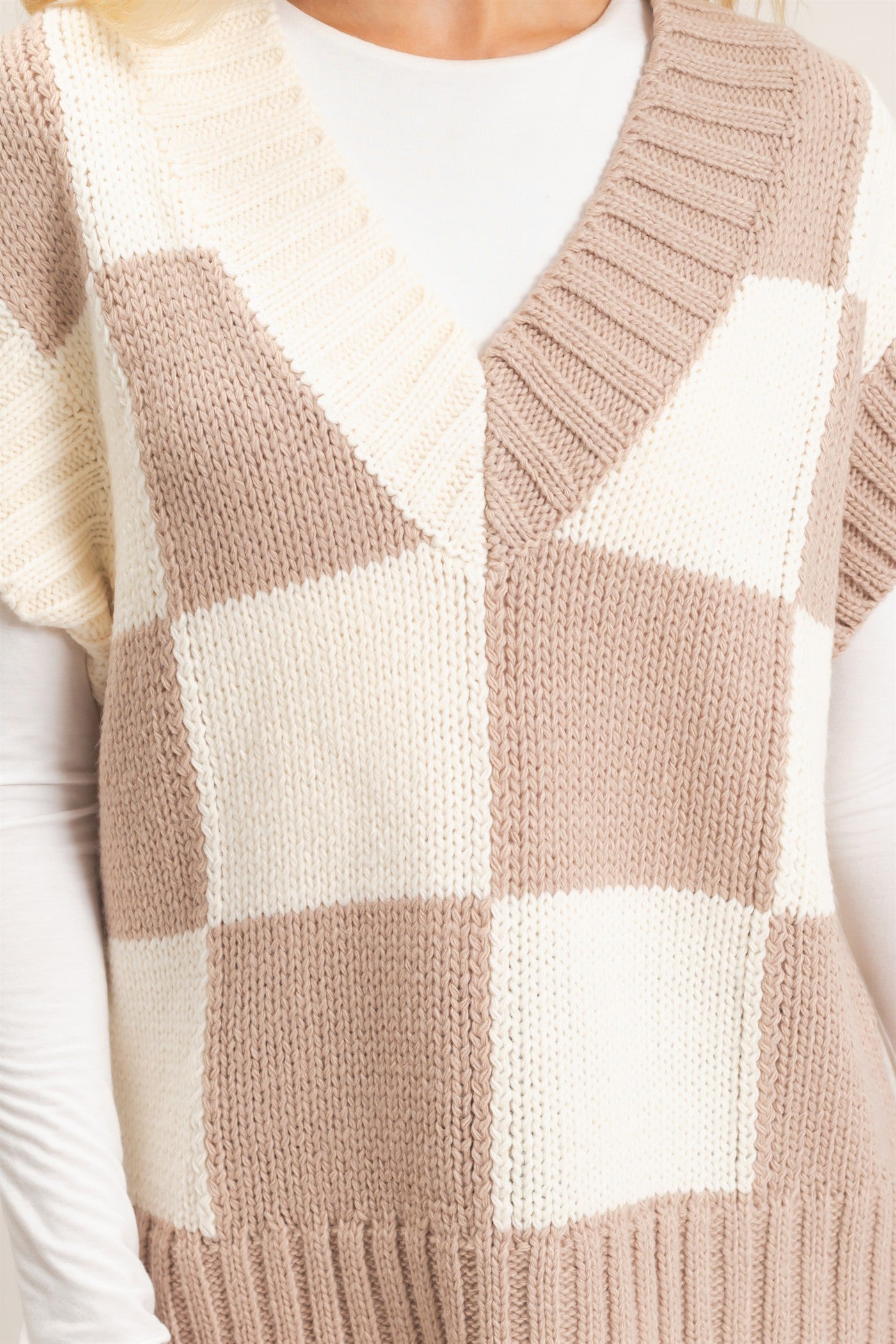 Wholesale Ribbed V-Neck Checkered Sweater Vest Sweaters HF26F180 TAUPE HYFVE