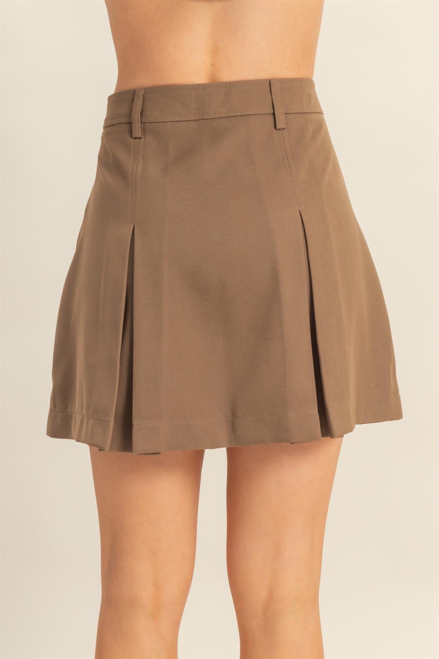 Wholesale Pleated Mini Skirt With Tailored Waistband Skirts HF25C867 OLIVE HYFVE