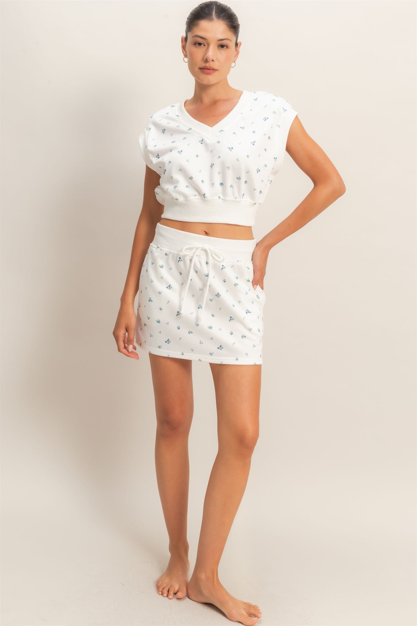 Wholesale Floral Print Skirt Skirts HF26C373 WHITE/BLUE HYFVE