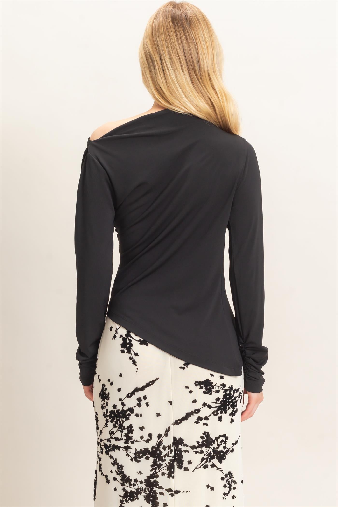 Wholesale Asymmetrical Ruched Long Sleeve Top Clothing Tops HF26C683 BLACK HYFVE