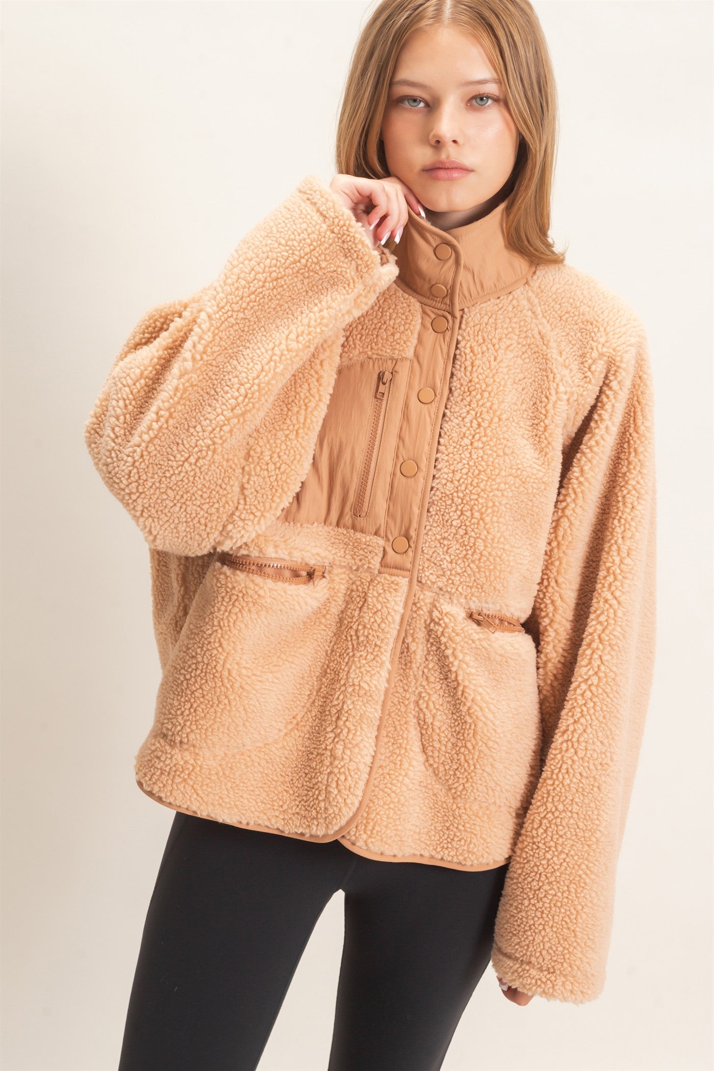 Wholesale Sherpa Fleece Jacket Coats & Jackets HF26E077 BEIGE HYFVE