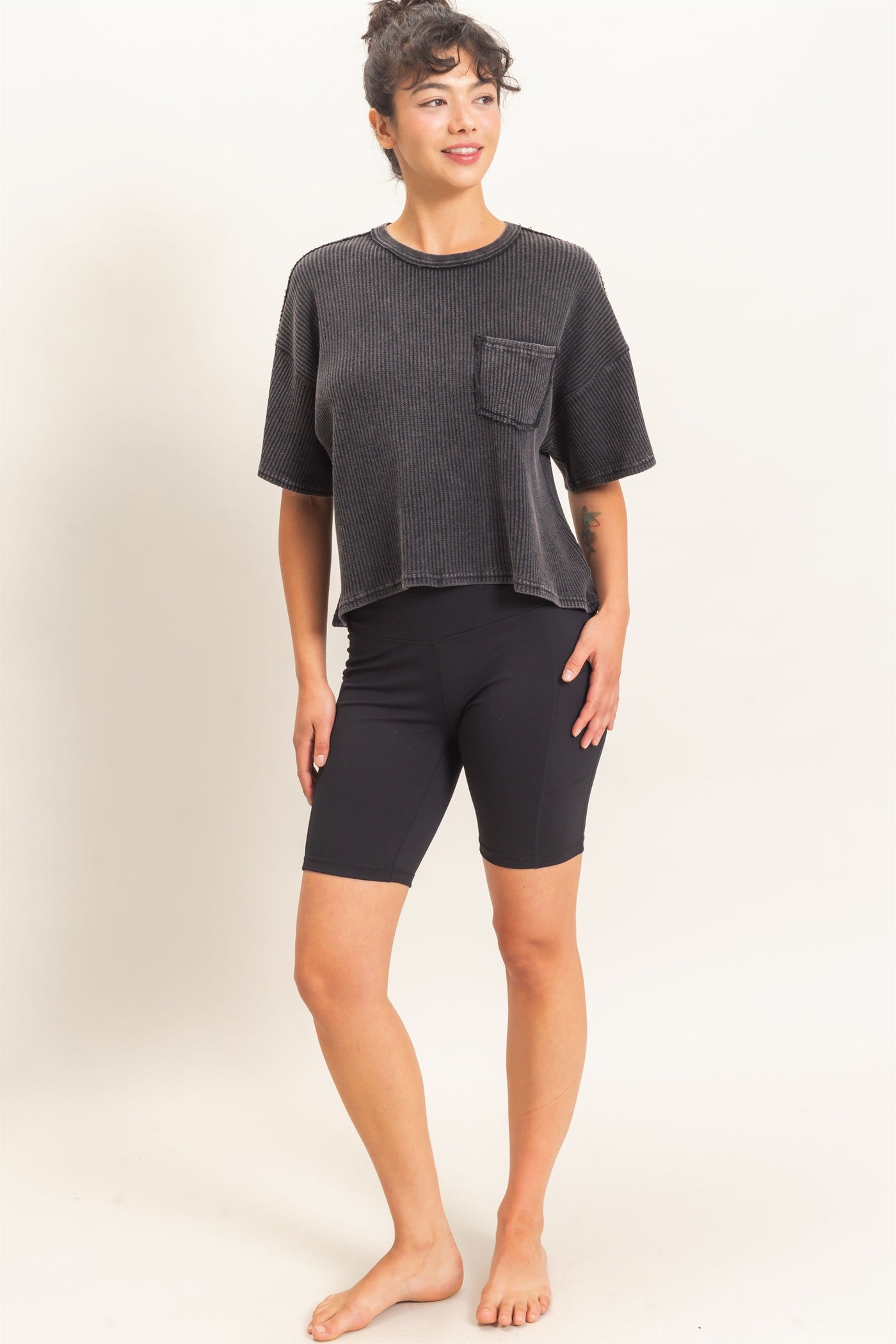 Wholesale Mineral Wash Waffle Knit Pocket Top Clothing Tops DZ26E222 BLACK DOUBLE ZERO