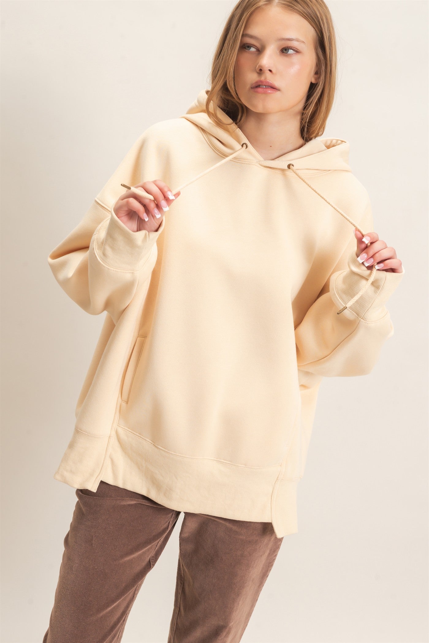 Wholesale Enzyme Wash Drop Shoulder Hoodie Hoodies HF26E235 CREAM HYFVE