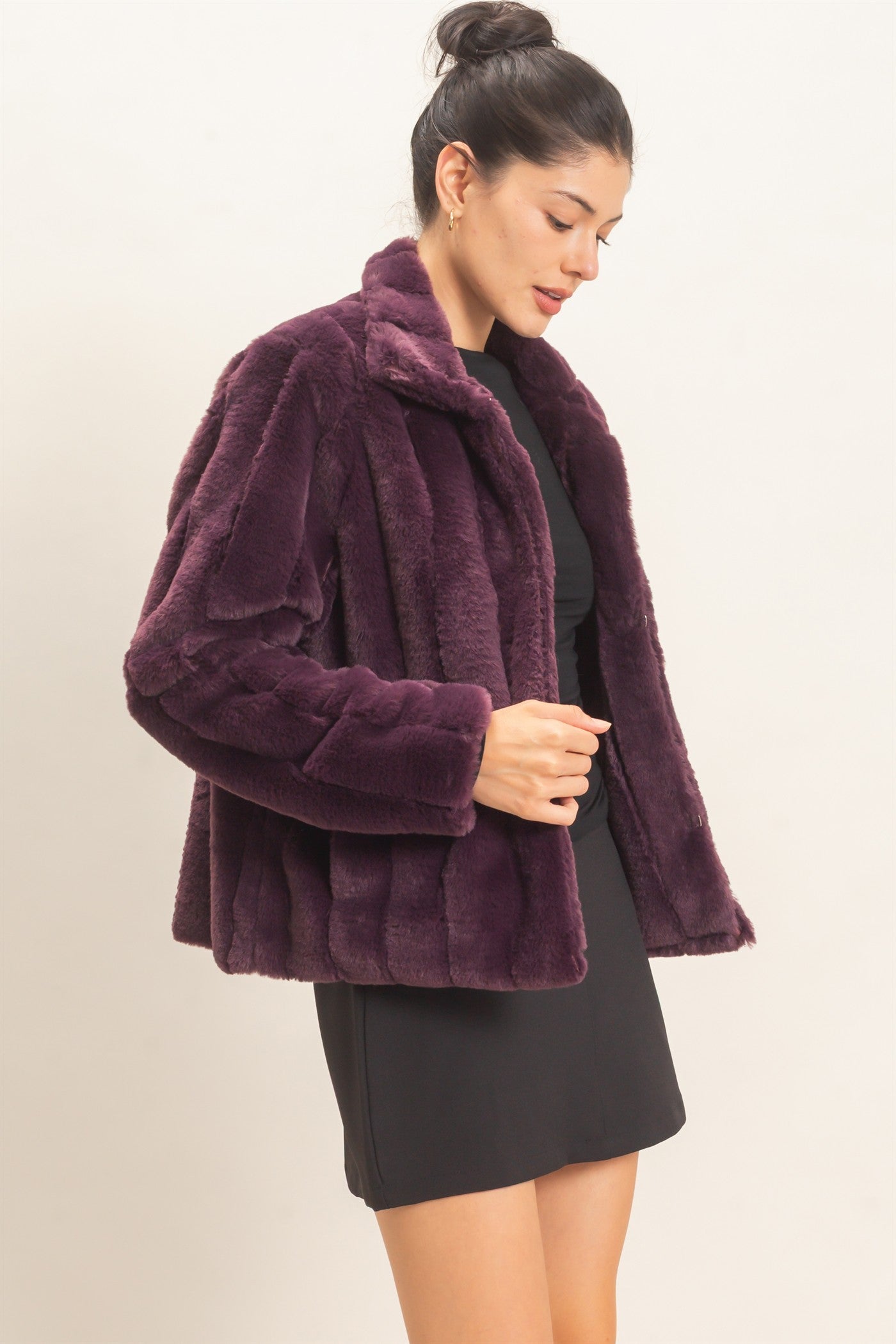 Wholesale Faux Fur Jacket Coats & Jackets HF26F203 PLUM WINE HYFVE