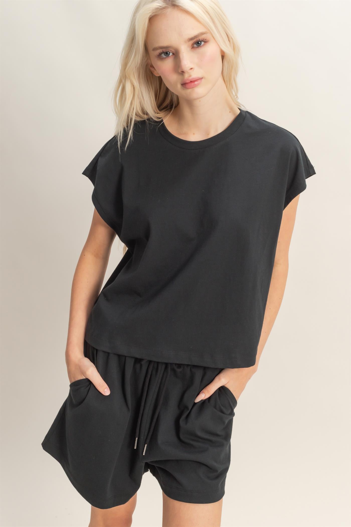 Wholesale Cap Sleeve Boxy Top And Shorts Set Clothing DZ26C543-SET BLACK DOUBLE ZERO