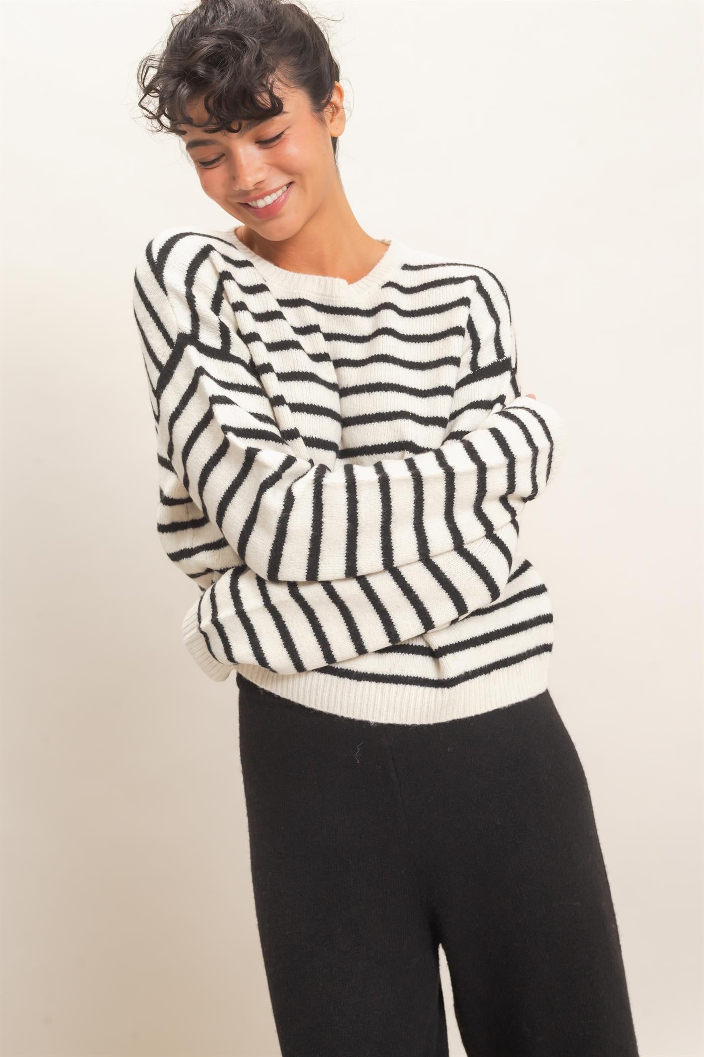 Wholesale Striped Crew Neck Sweater Sweaters DZ26C612 CREAM DOUBLE ZERO
