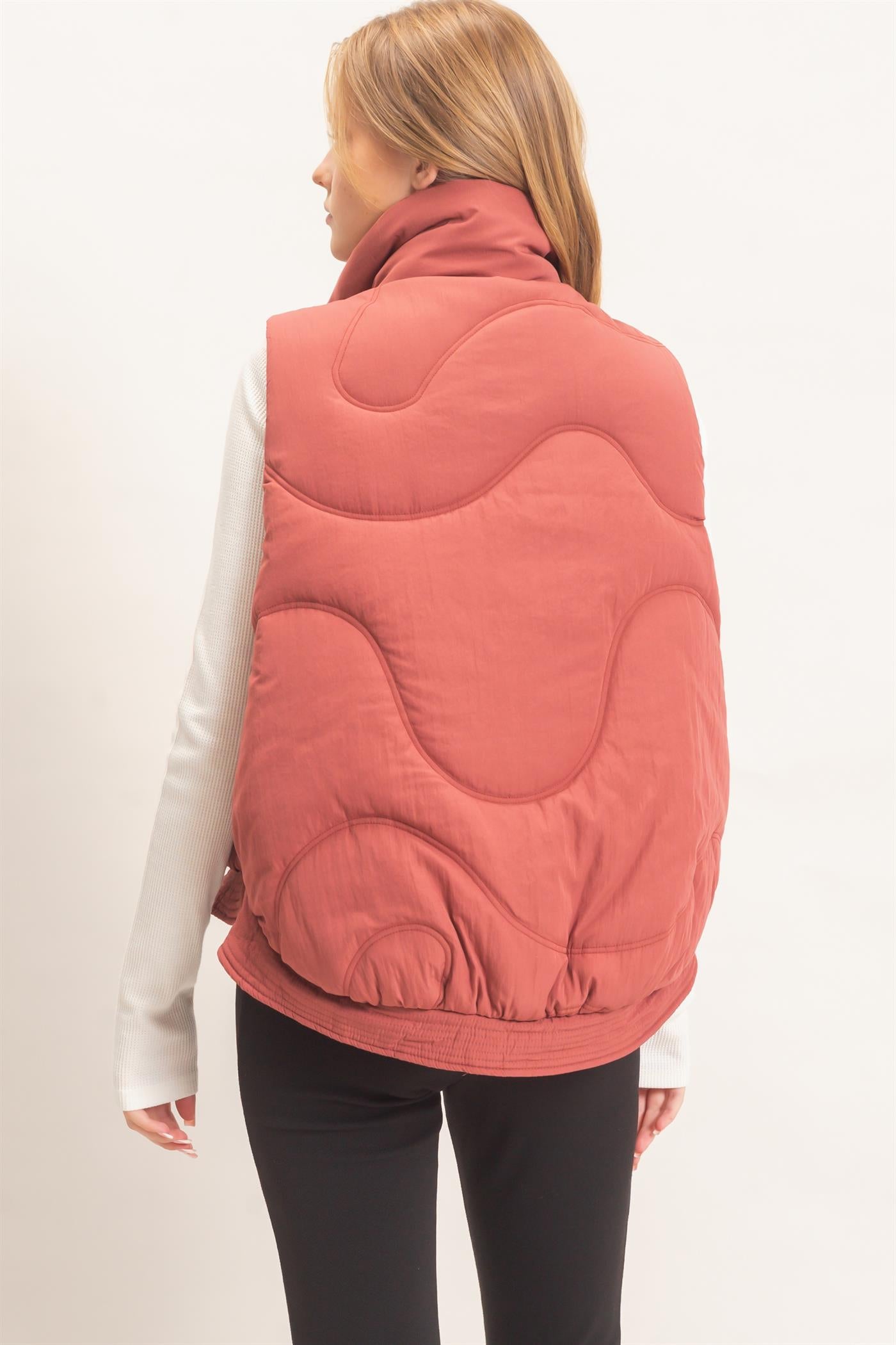 Wholesale Quilted Funnel Neck Puffer Vest Vests HF26F168 BRICK HYFVE