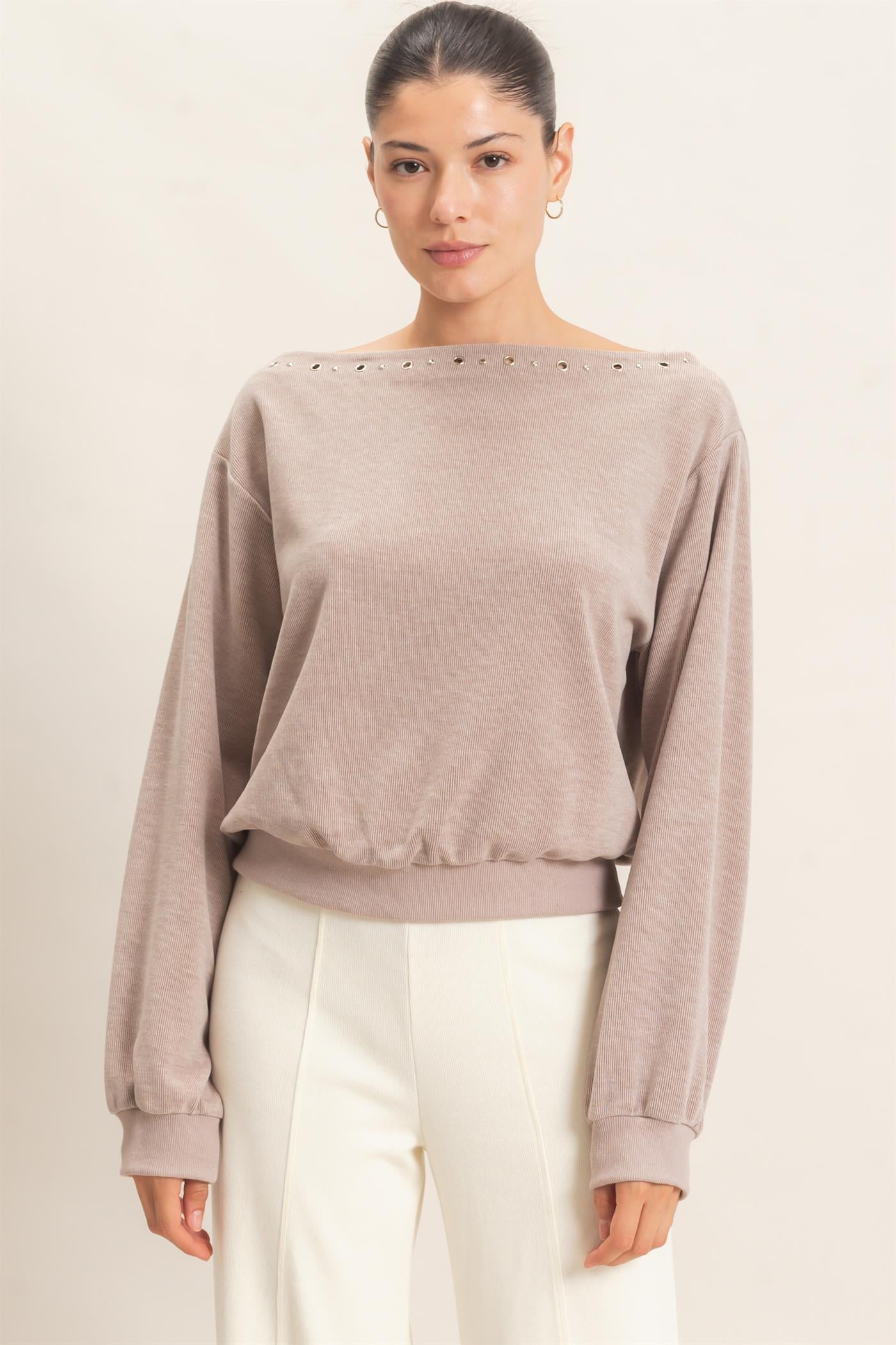 Wholesale Studded Crew Neck Sweatshirt Sweatshirts HF26E545 BEIGE HYFVE