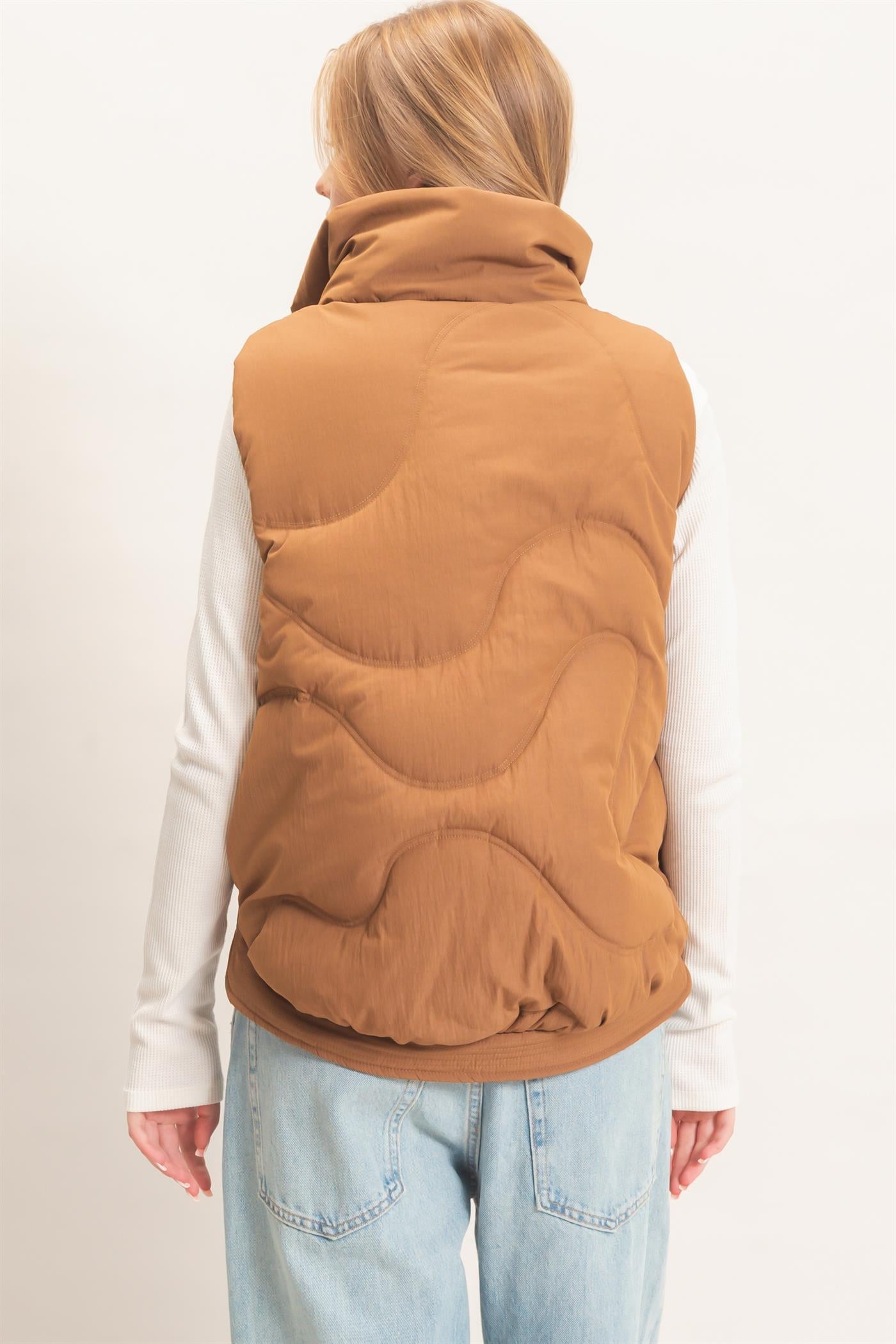 Wholesale Quilted Funnel Neck Puffer Vest Vests HF26F168 BROWN HYFVE