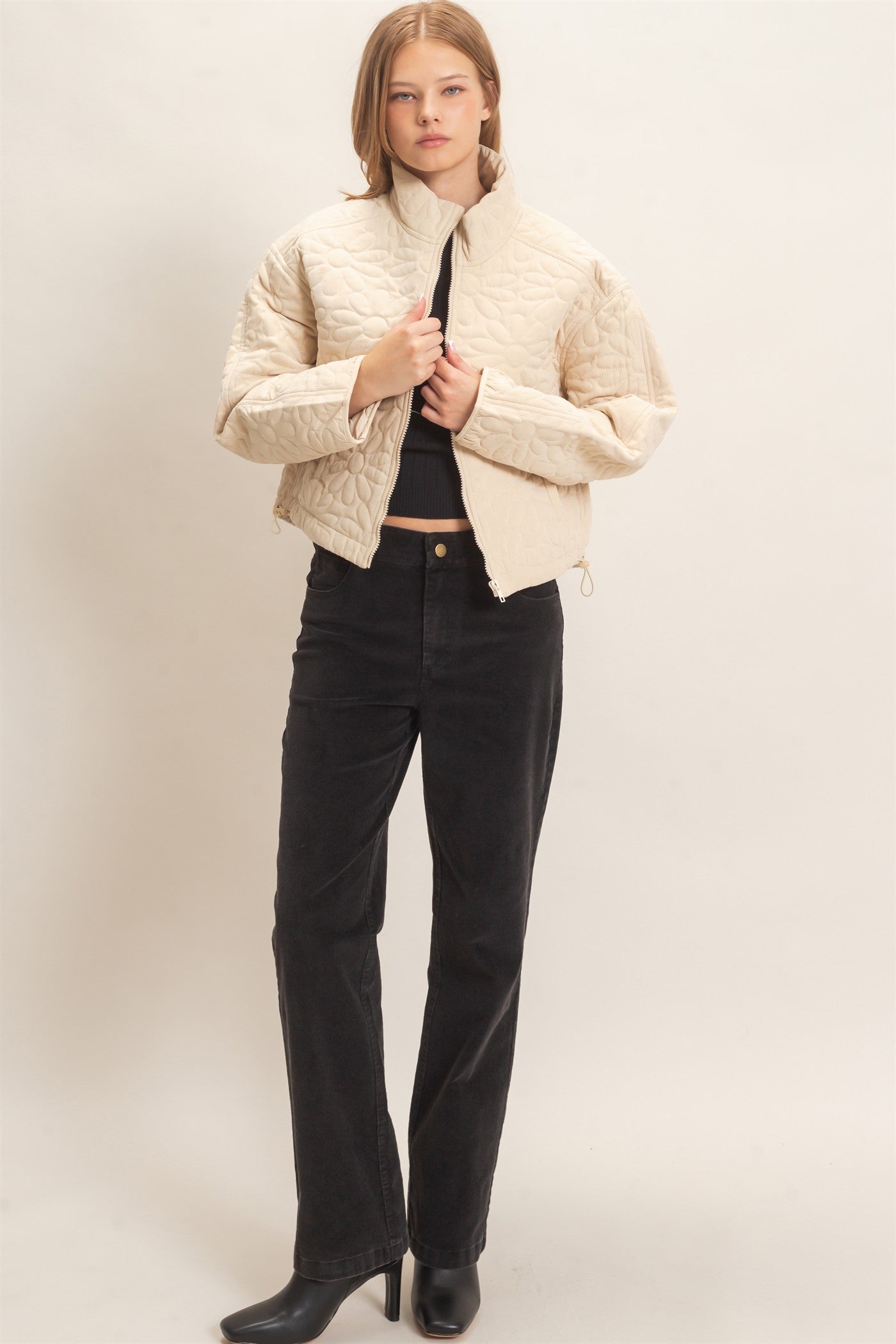 Wholesale Daisy Quilted Mock Neck Jacket Coats & Jackets HF26C821 ALPACA HYFVE