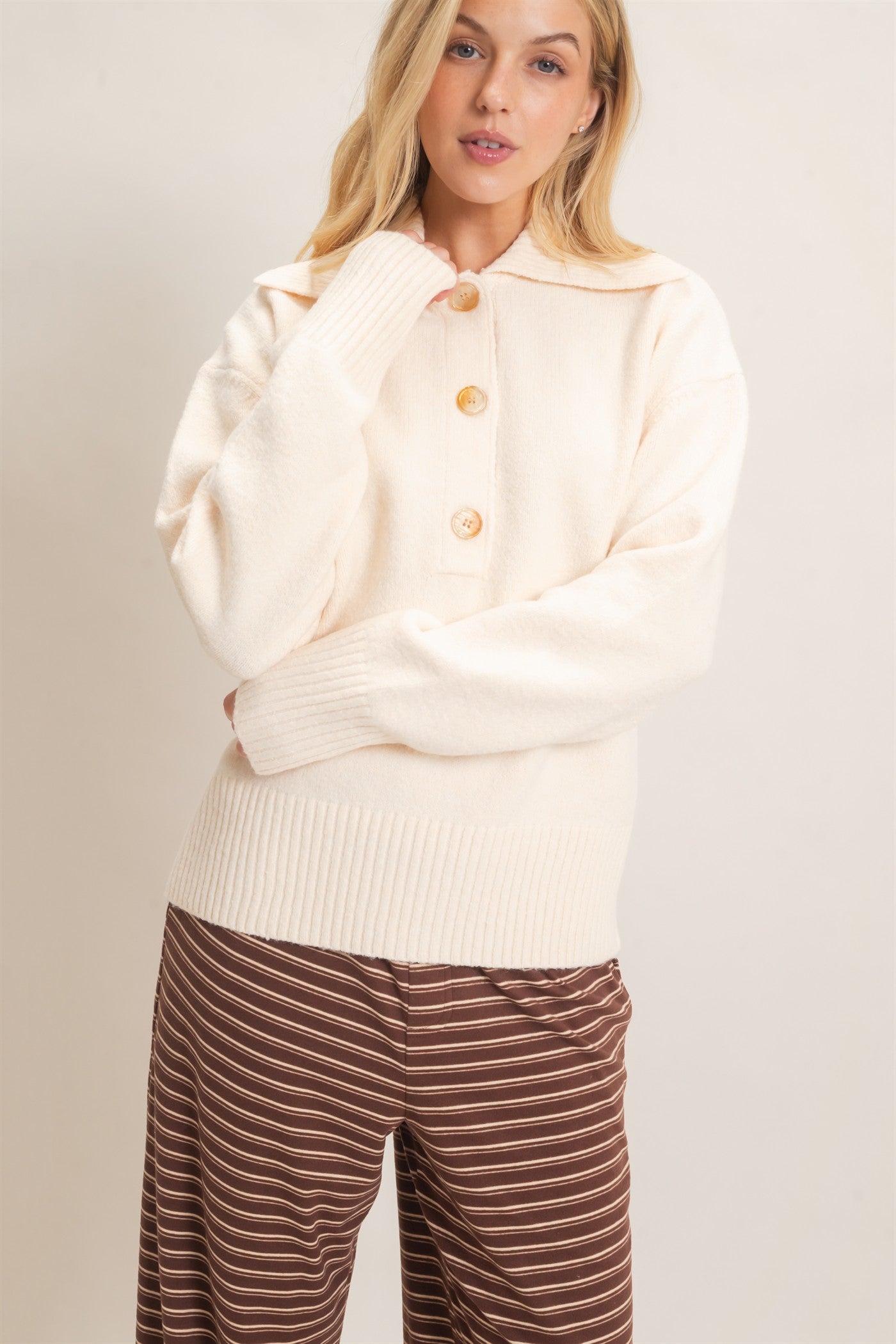 Wholesale Button-Up Collared Sweater Sweaters HF26E752 WARM ECRU HYFVE