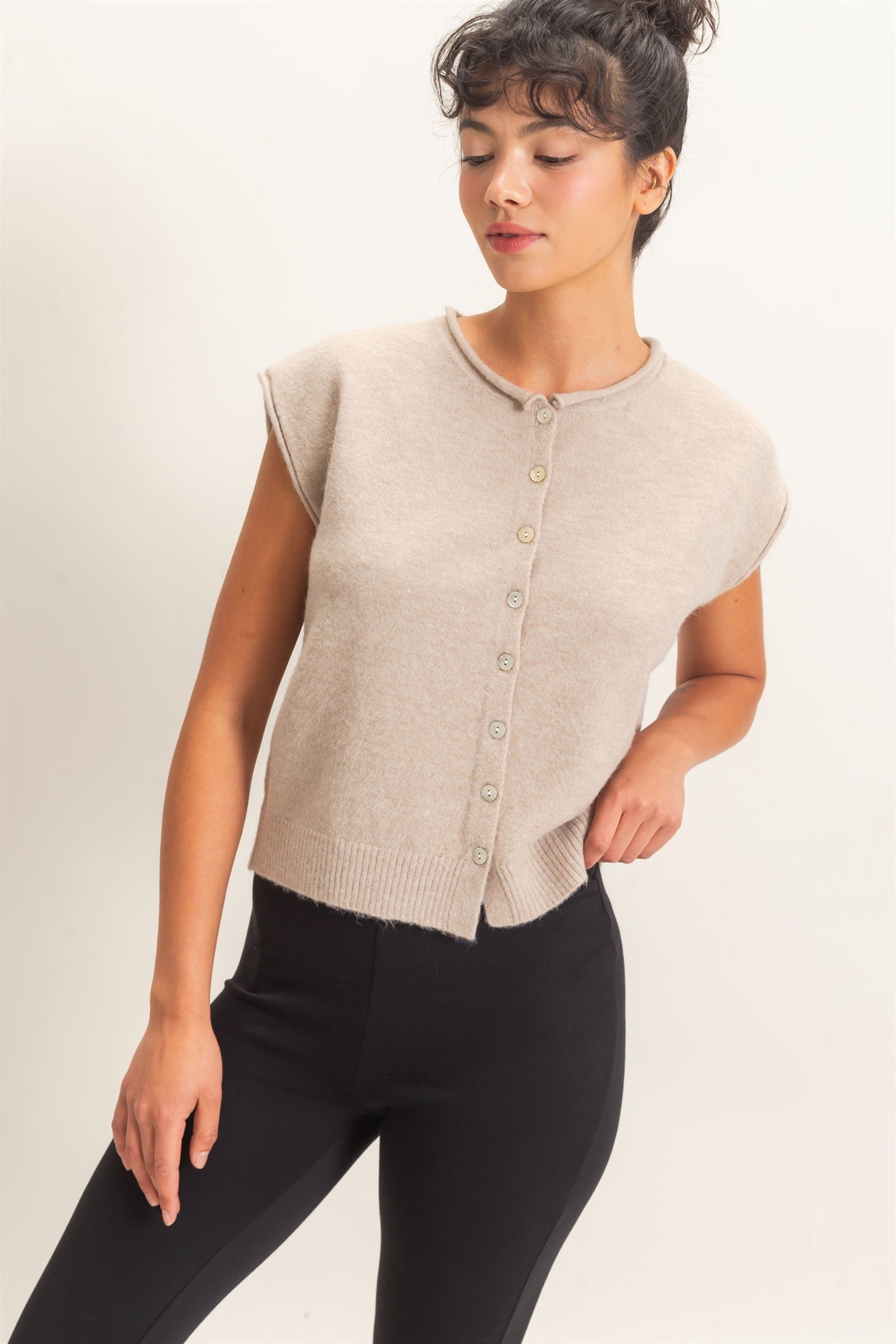 Wholesale Rolled Edge Button Front Sweater Vest Sweaters DZ26E239 TAUPE DOUBLE ZERO