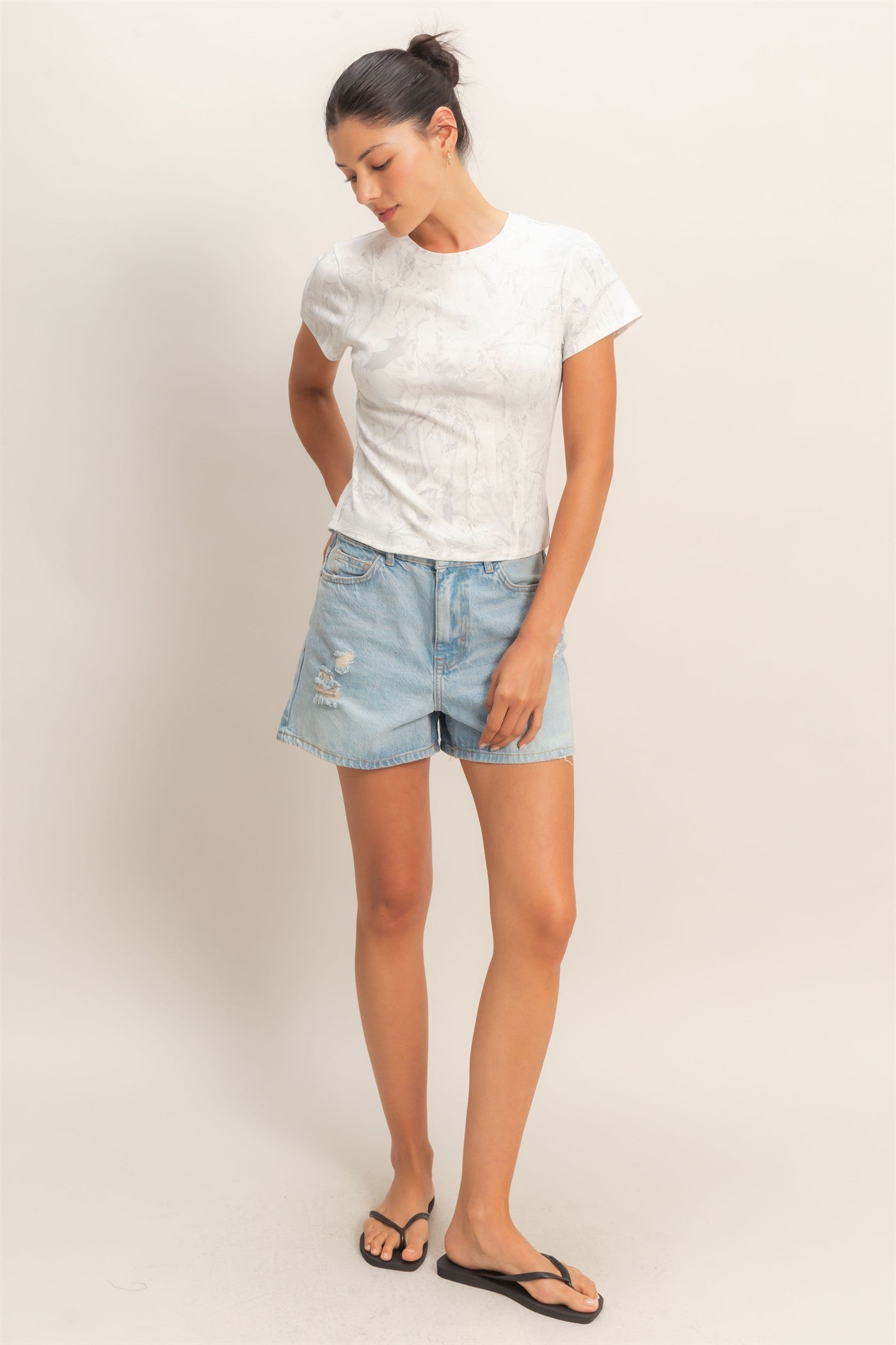 Wholesale Fitted Crew Neck T-Shirt T-Shirts HF26C893 SILVER HYFVE