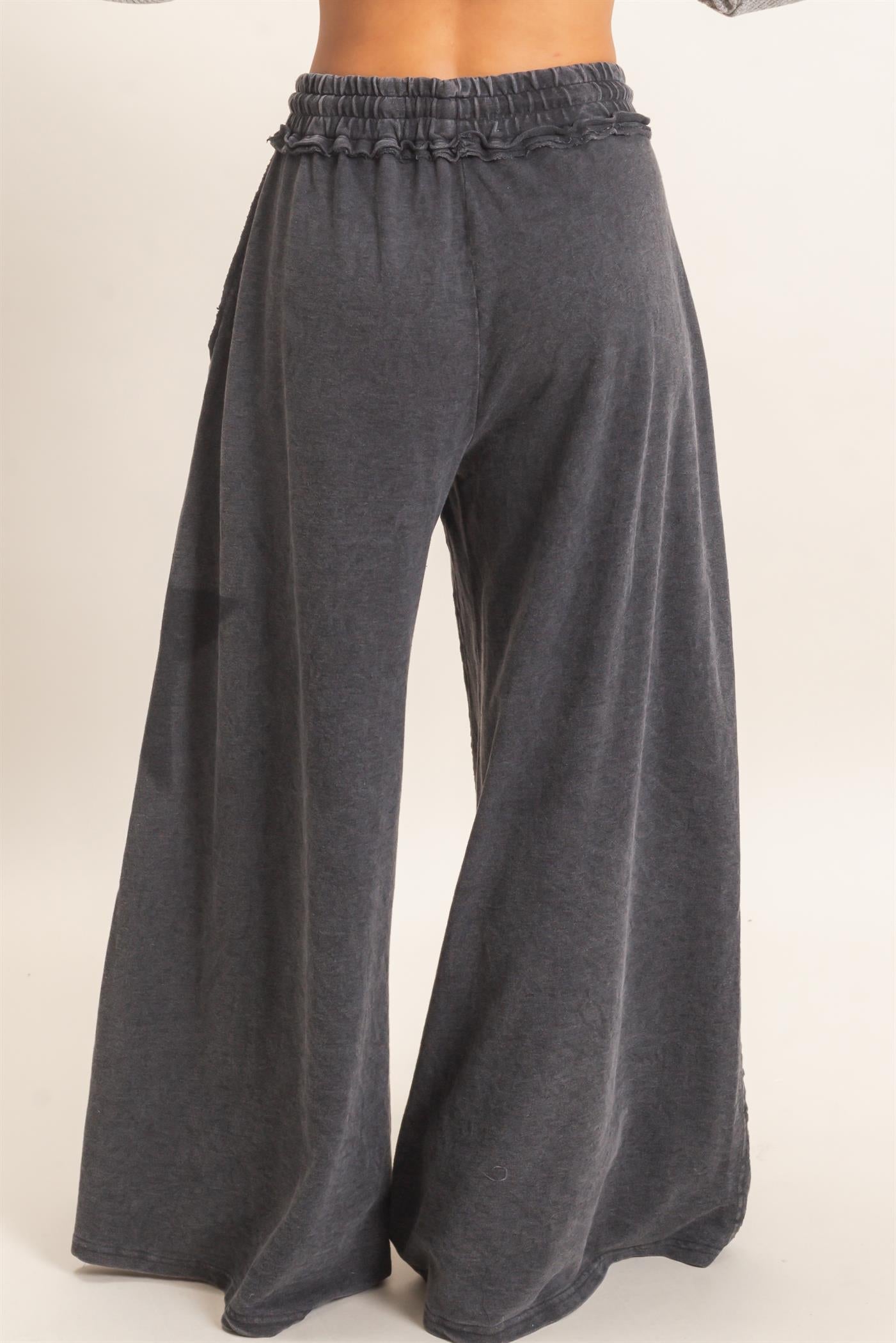 Wholesale Mineral Wash Star Patch And Print Wide Leg Pants Pants DZ26F060 BLACK DOUBLE ZERO
