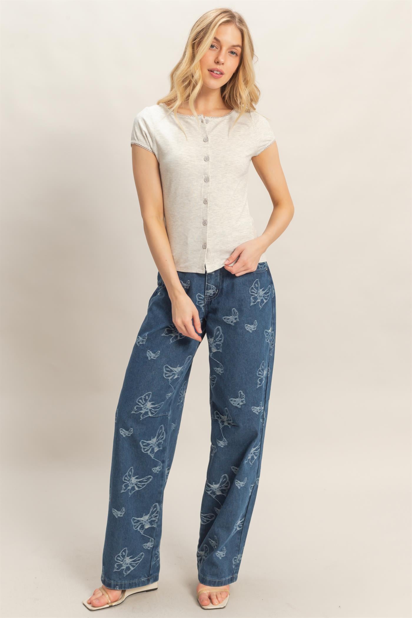 Wholesale Scalloped Button Front Top Clothing Tops HF26C607 HEATHER GRAY HYFVE