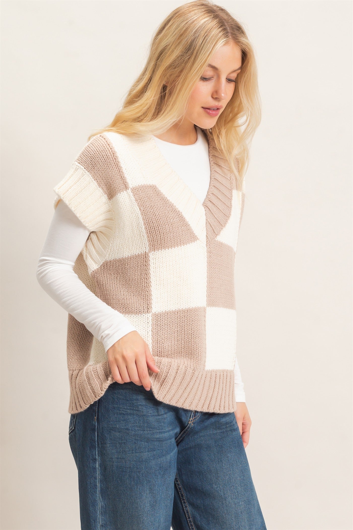 Wholesale Ribbed V-Neck Checkered Sweater Vest Sweaters HF26F180 TAUPE HYFVE