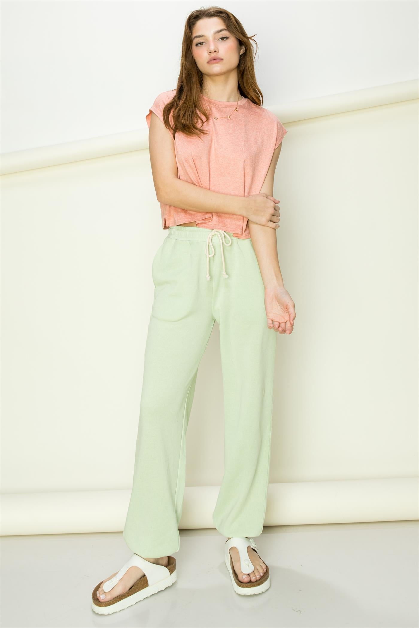 Wholesale Crew Neck Cropped Top Clothing Tops DZ22E688 TEAK ROSE DOUBLE ZERO