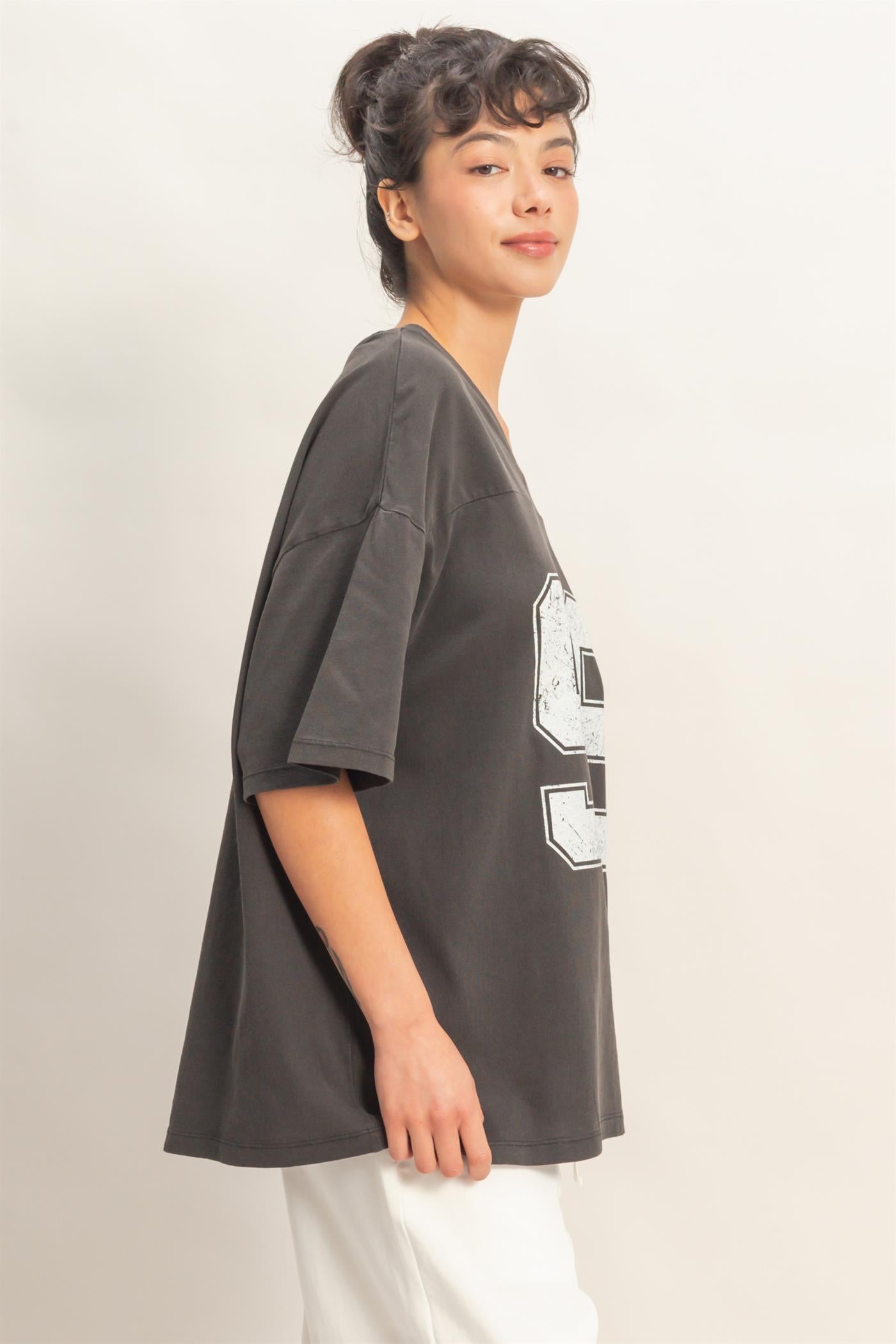 Wholesale Oversized Varsity Style V-Neck Graphic T-Shirt T-Shirts DZ26C200 BLACK DOUBLE ZERO