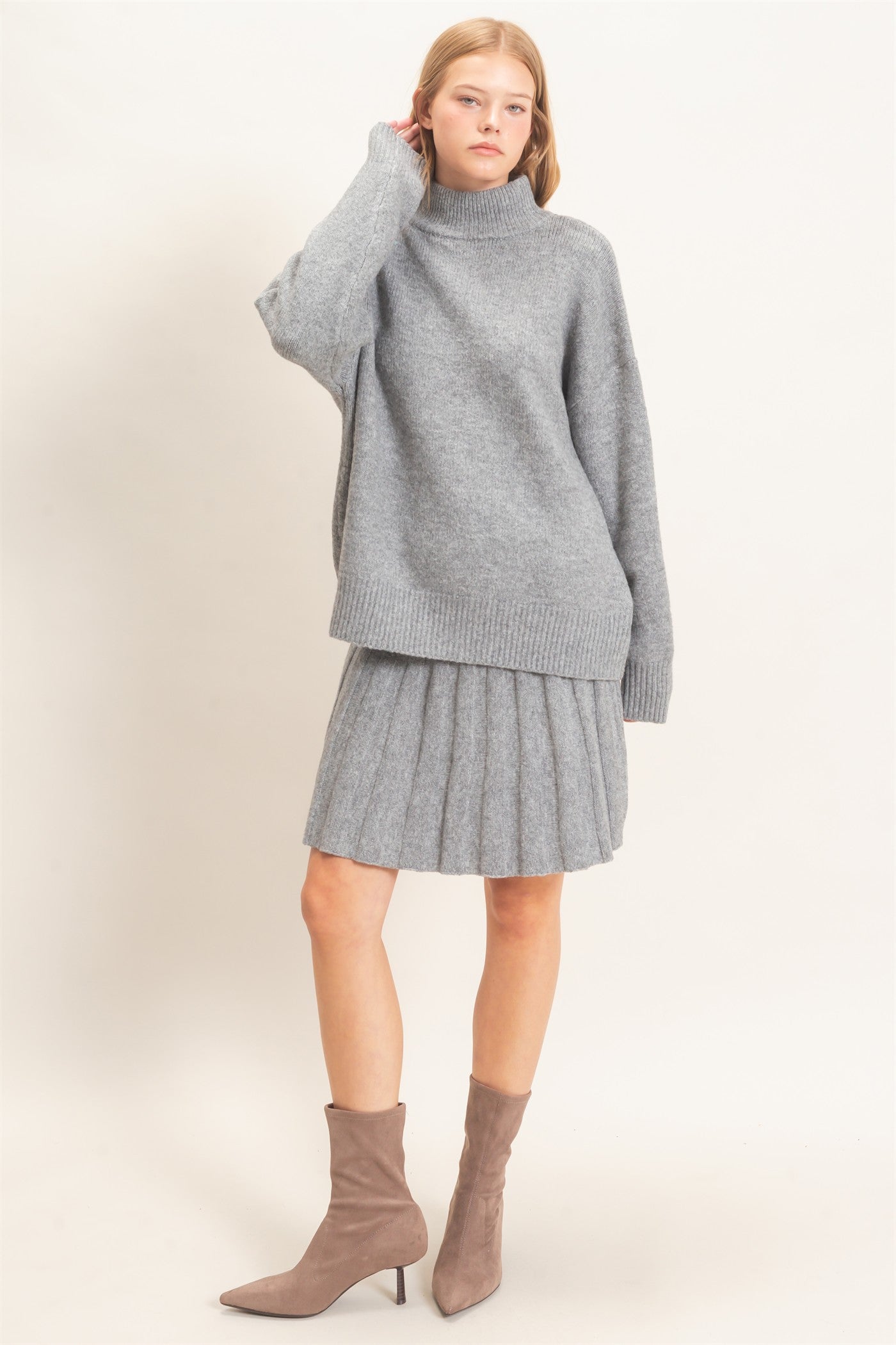 Wholesale Mock Neck Sweater And Pleated Skirt Set Clothing HF26F232-SET H.GRAY HYFVE