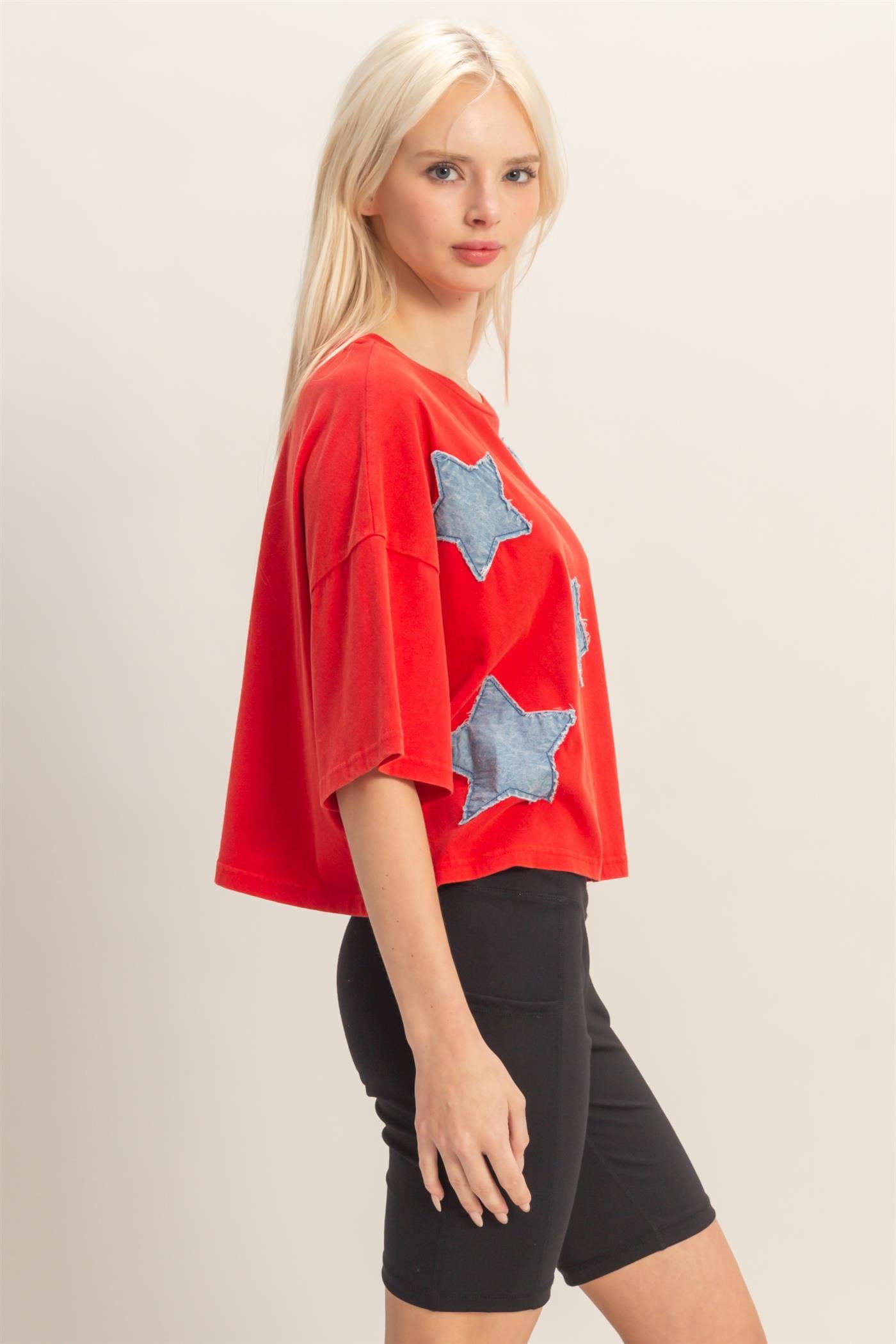 Wholesale Raw Edge Star Patch Top Clothing Tops DZ26C616 RED DOUBLE ZERO